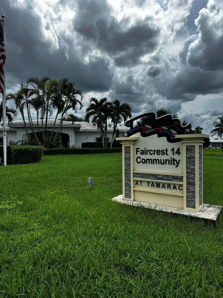7009 NW 66th Terrace, Tamarac FL 33321 photo 2