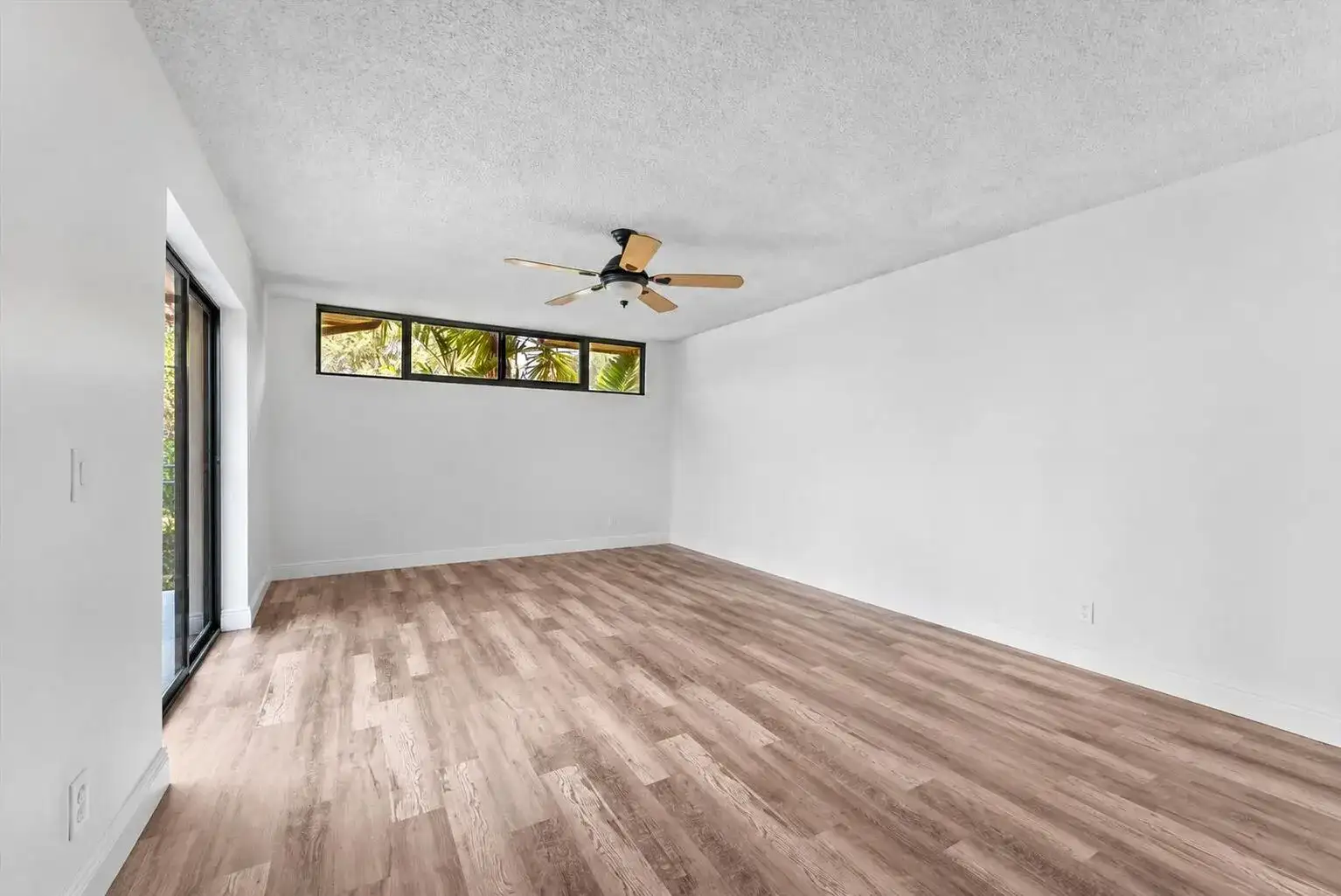 3750 Victoria Drive, West Palm Beach FL 33406 photo 2