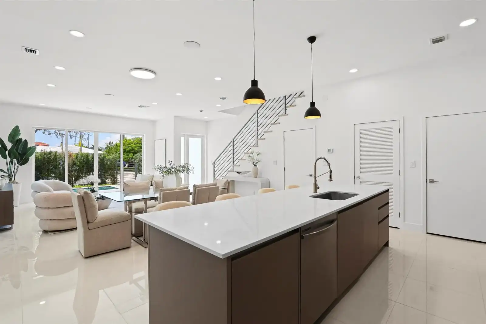 1807 NE 13 Street # 1807, Fort Lauderdale FL 33304