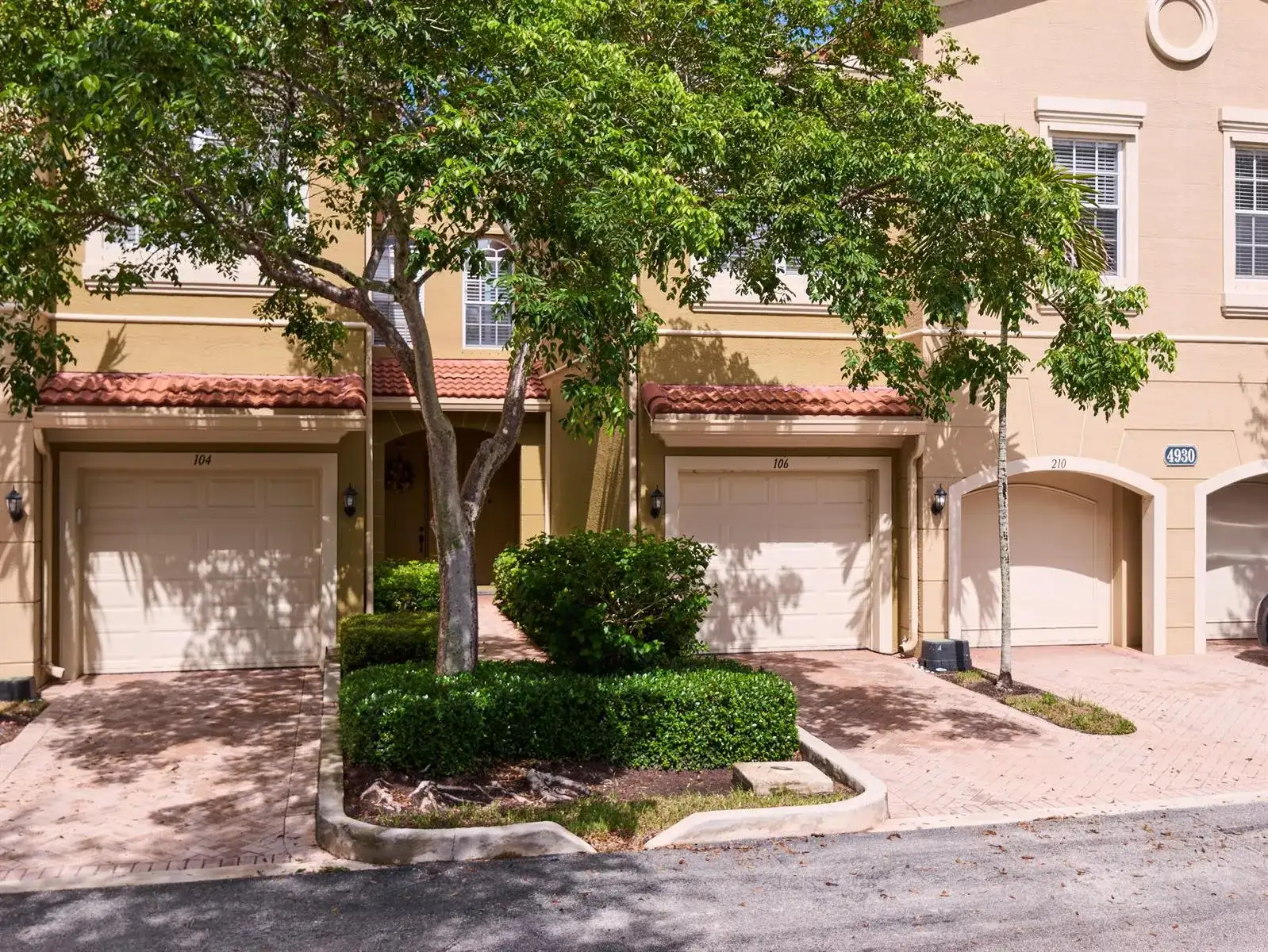 4930 Bonsai Circle # 106, Palm Beach Gardens FL 33418 photo 2