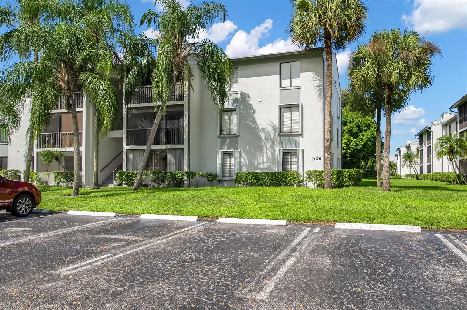 1009 GREEN PINE Boulevard # F3, West Palm Beach FL 33409