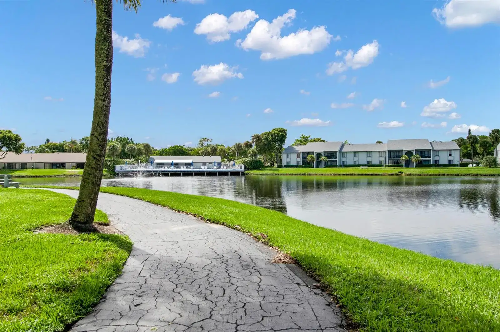 1009 GREEN PINE Boulevard # F3, West Palm Beach FL 33409 photo 3