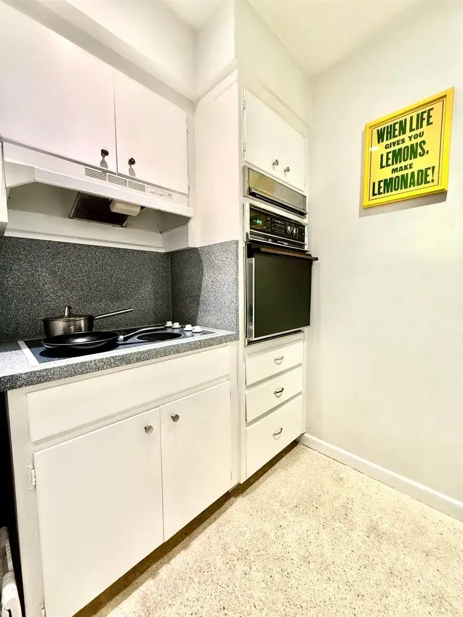 128 Venetian Drive, Delray Beach FL 33483 photo 4