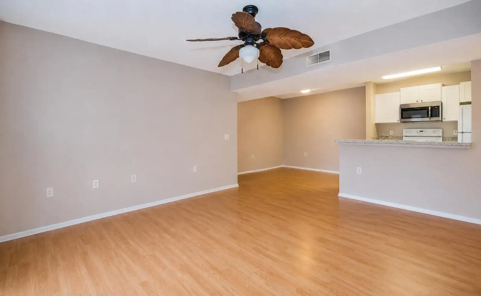 5283 Images Circle # 104, Kissimmee FL 34746 photo 4