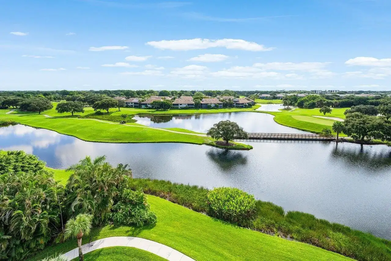 20320 FAIRWAY OAKS Drive # 372, Boca Raton FL 33434