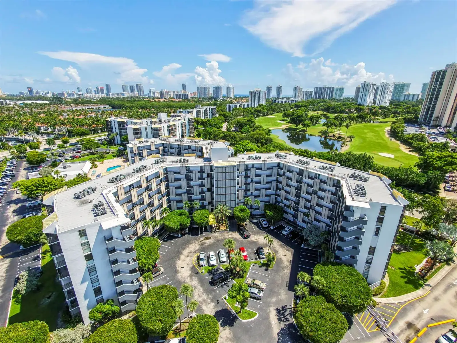 20400 W Country Club Drive # 809, Aventura FL 33180