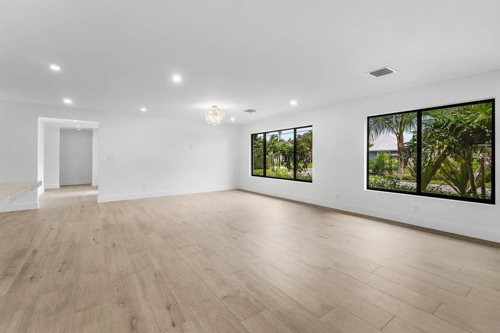 111 FAIRVIEW W, Tequesta FL 33469