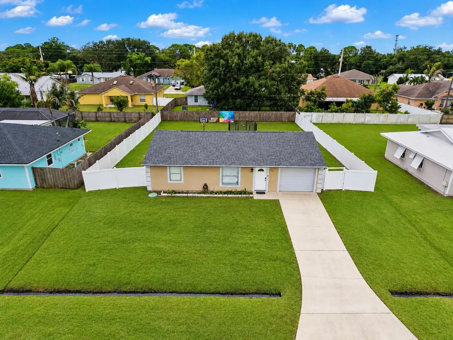 420 SW Parish Terrace, Port St. Lucie FL 34984 photo 2