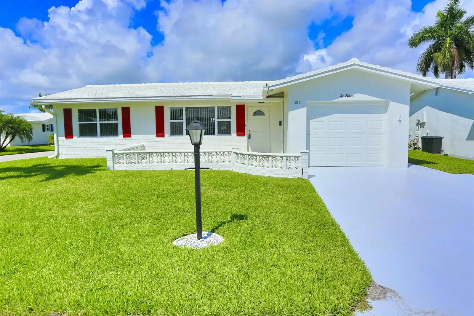 1015 SW 16th Street, Boynton Beach FL 33426 photo 2