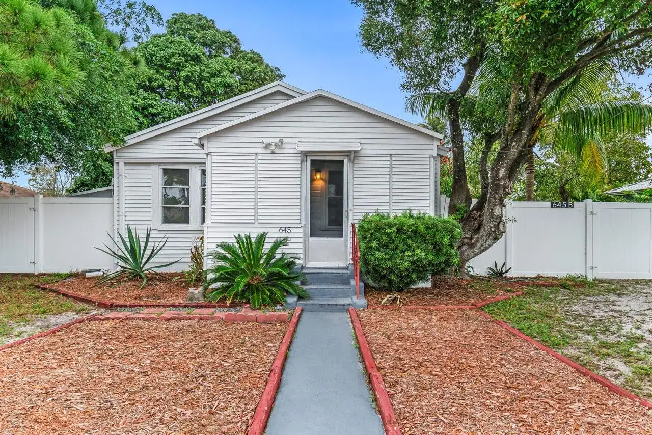 645 NE 38th Street # A, Oakland Park FL 33334