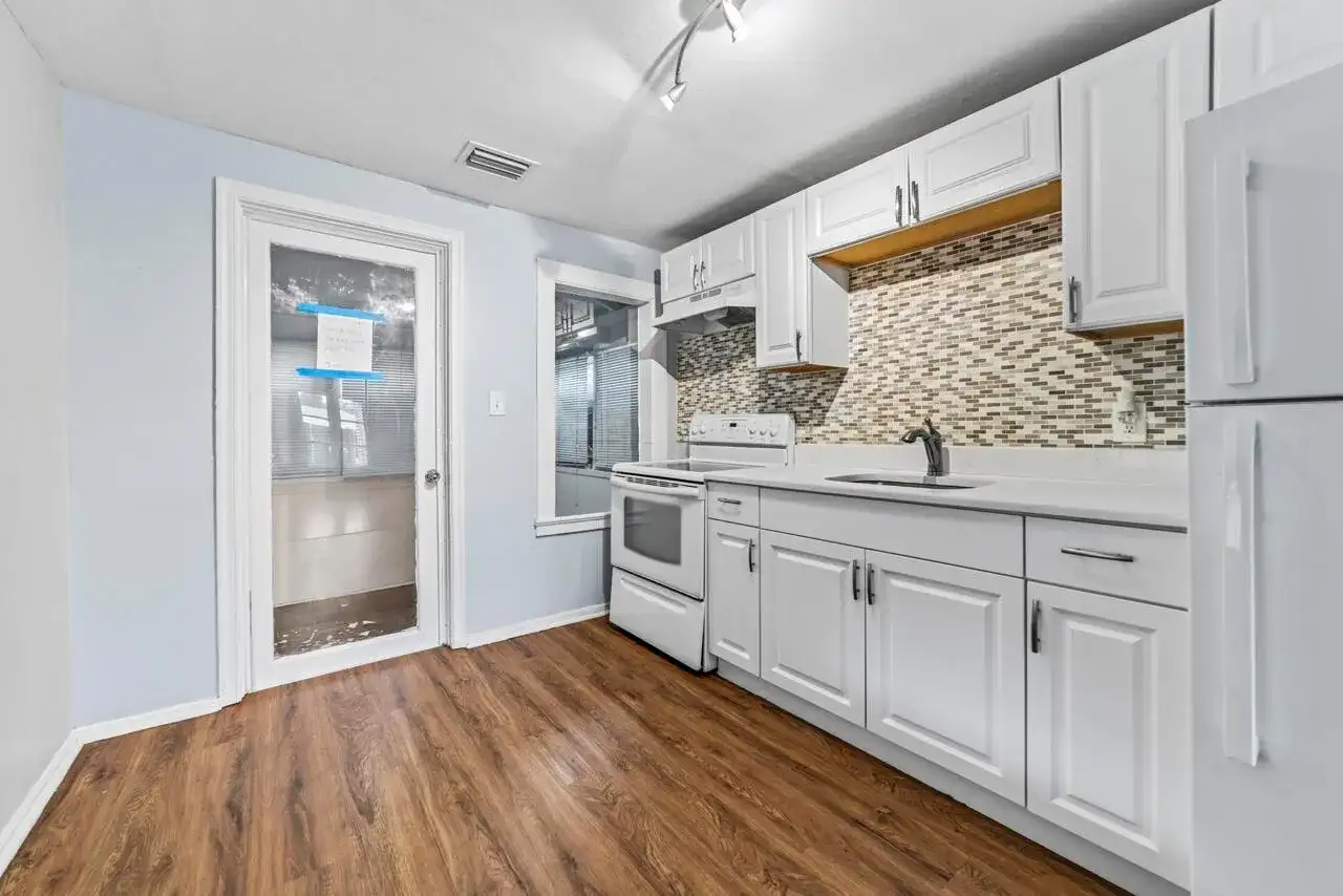 645 NE 38th Street # A, Oakland Park FL 33334 photo 4