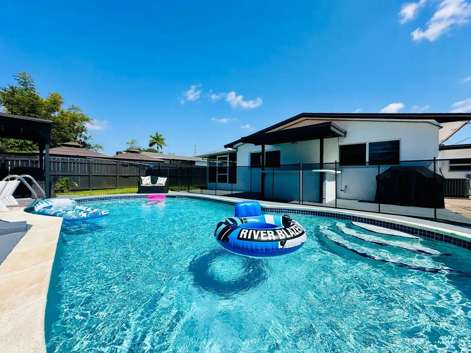 6740 CUSTER Street, Hollywood FL 33024