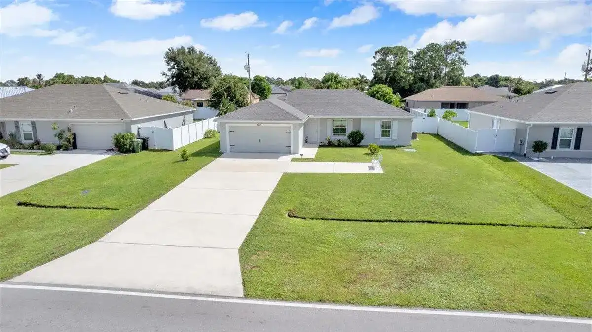 3957 SW SAVONA Boulevard, Port St. Lucie FL 34953