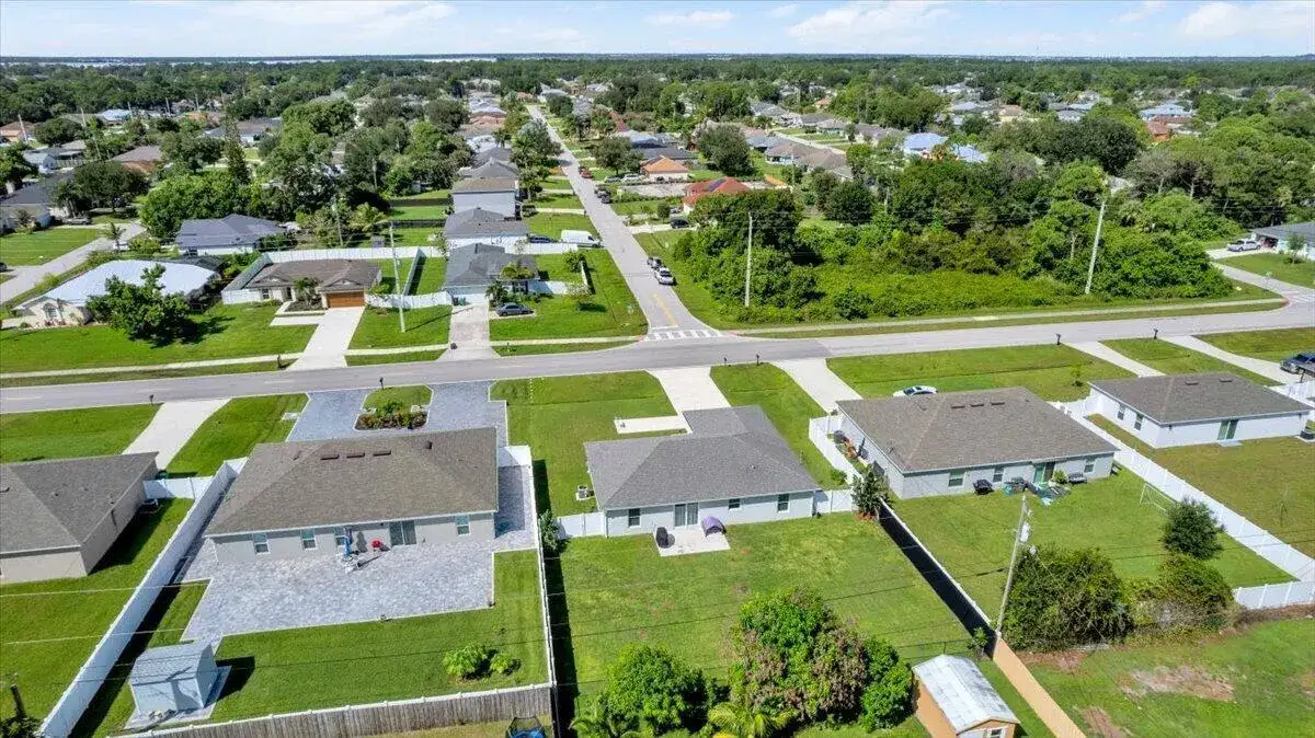 3957 SW SAVONA Boulevard, Port St. Lucie FL 34953 photo 4