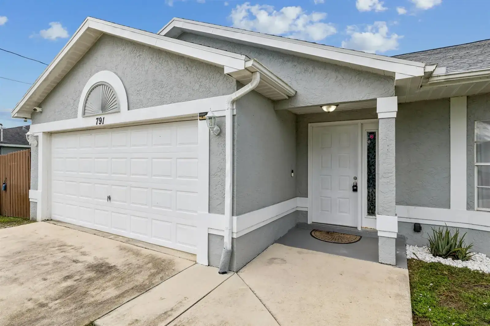 791 SW HILLSBORO Circle, Port St. Lucie FL 34953 photo 3