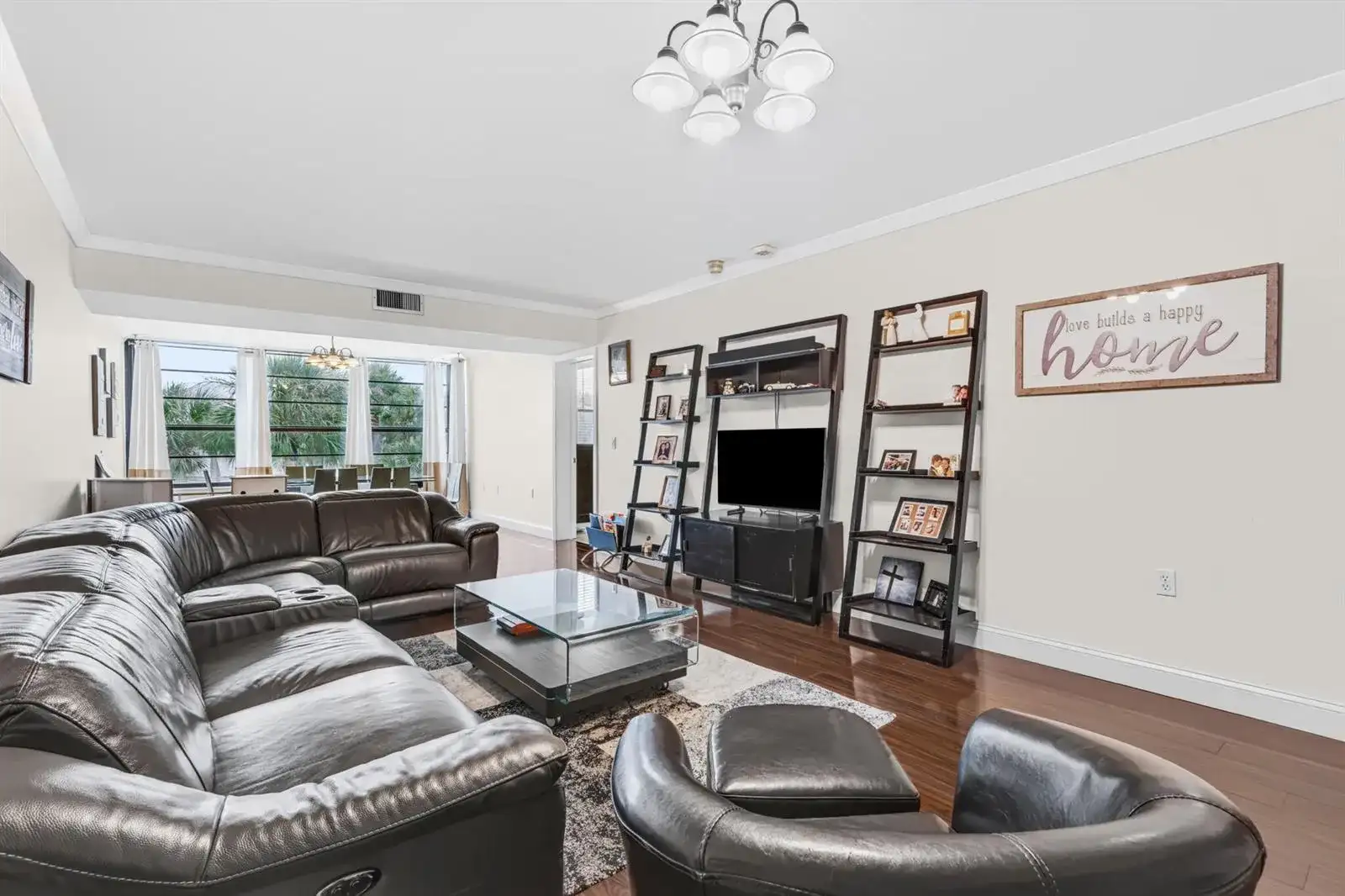 3826 Whitehall Drive # 302, West Palm Beach FL 33401 photo 2
