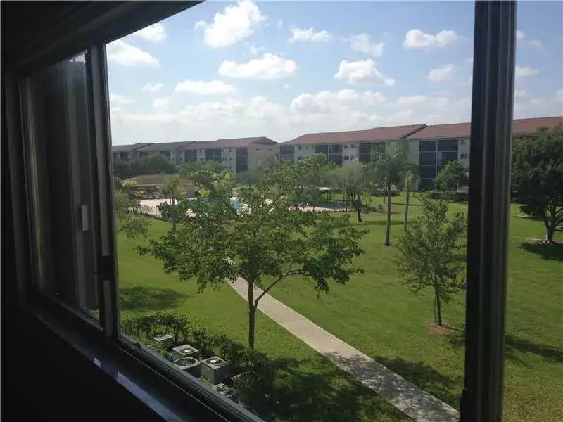 12650 SW 15TH Street # 313F, Pembroke Pines FL 33027