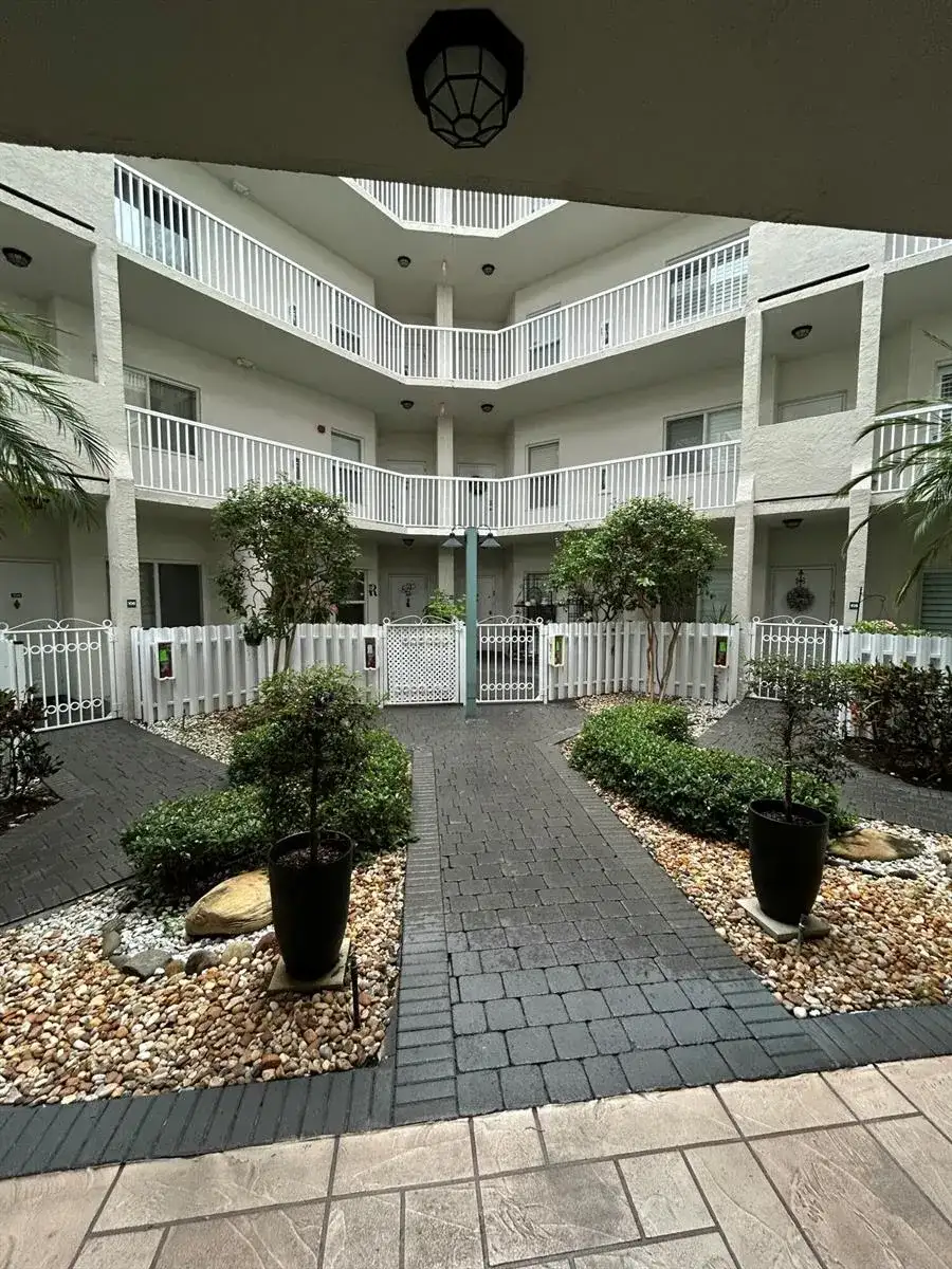 7775 Southampton Terrace # 312, Tamarac FL 33321 photo 4