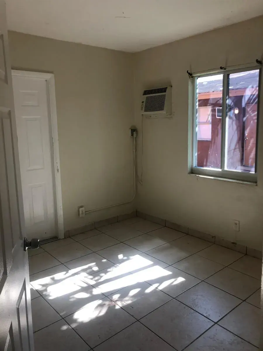 829 NW 10TH Terrace # 4, Fort Lauderdale FL 33311