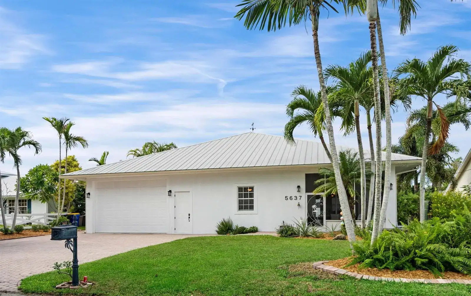 5637 SE MAJOR Way, Stuart FL 34997 photo 3