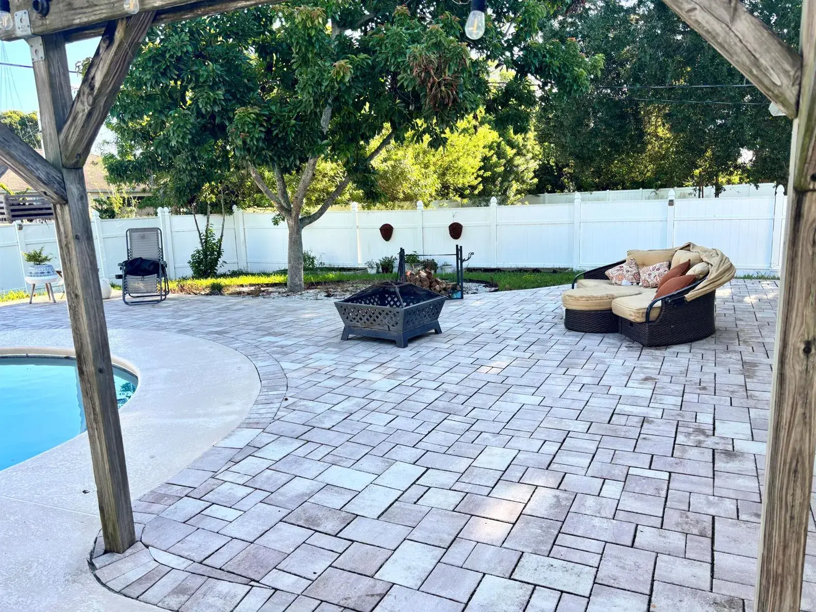 527 NW Avon Avenue, Port St. Lucie FL 34983