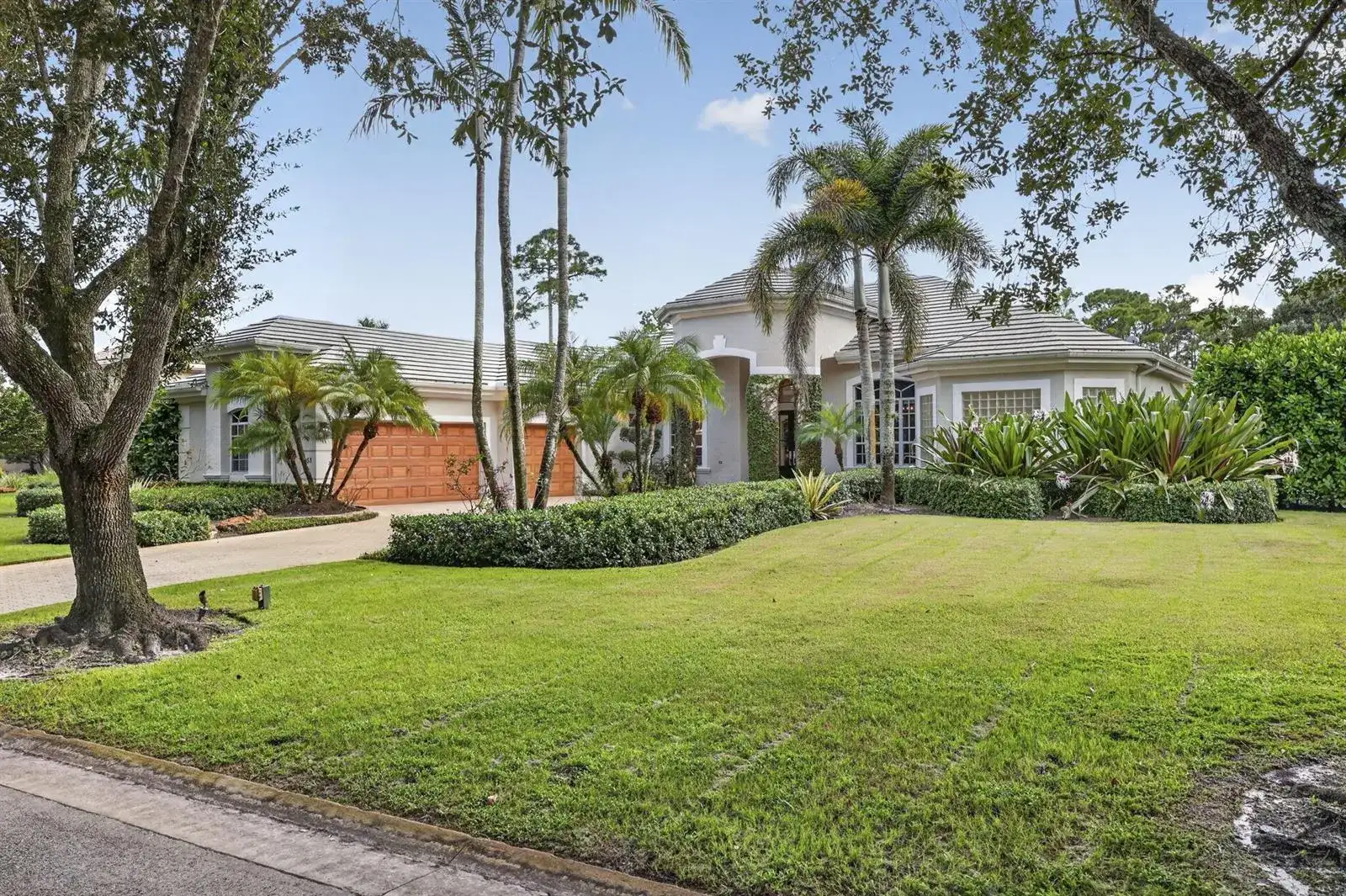 851 FOREST GLEN Lane, Wellington FL 33414 photo 5
