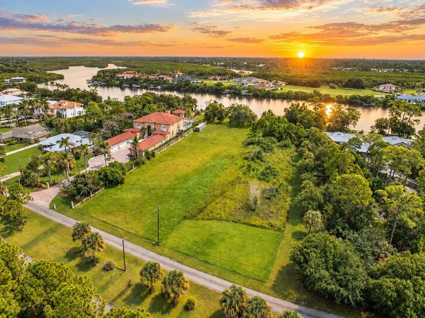 2761 SE N Lookout Boulevard, Port St. Lucie FL 34984