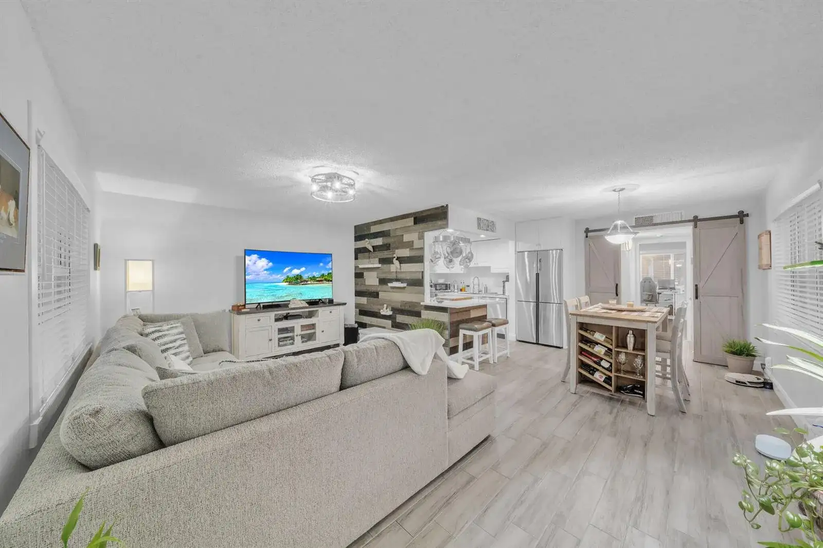 544 Capri L, Delray Beach FL 33484 photo 4
