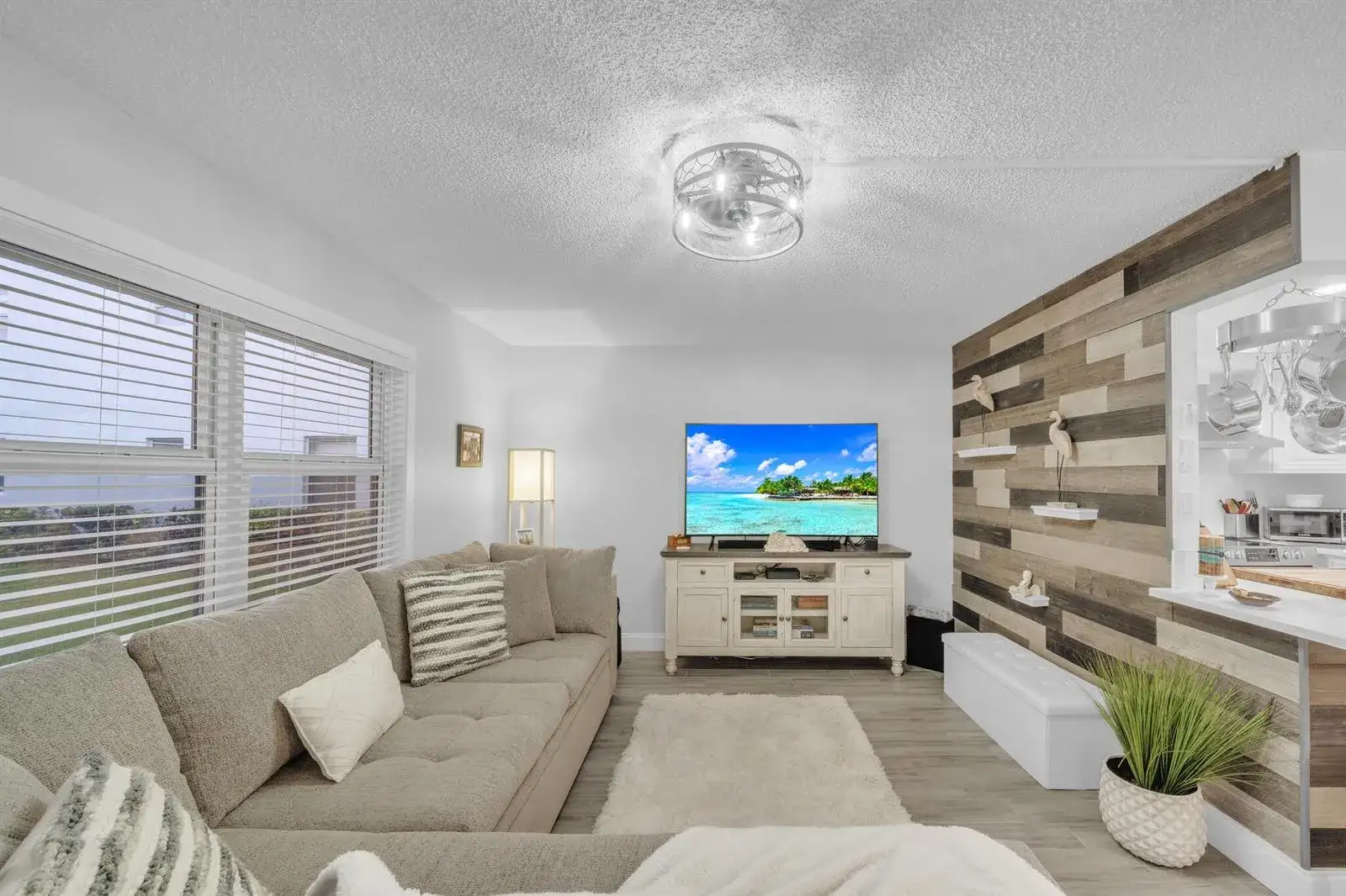 544 Capri L, Delray Beach FL 33484 photo 5