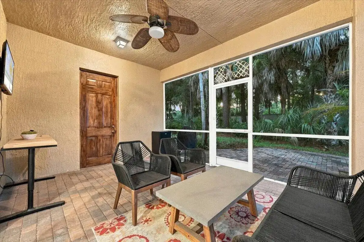 443 Pumpkin Drive, Palm Beach Gardens FL 33410 photo 3