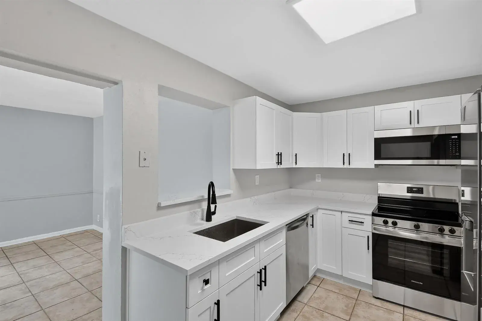1037 W 28TH Street, Riviera Beach FL 33404
