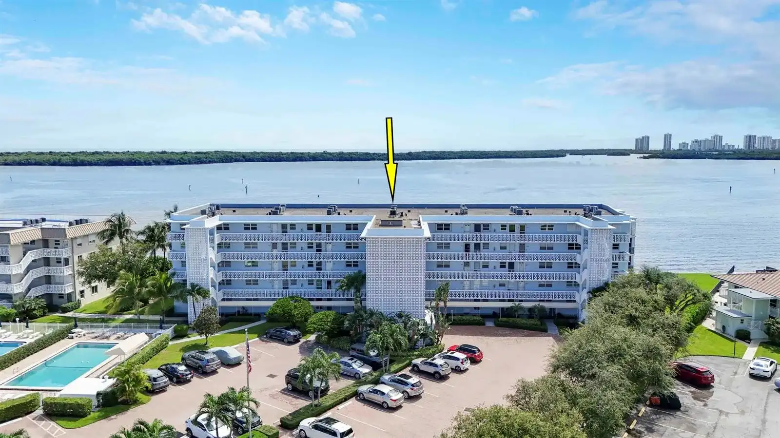 60 Yacht Club Drive # 103, North Palm Beach FL 33408