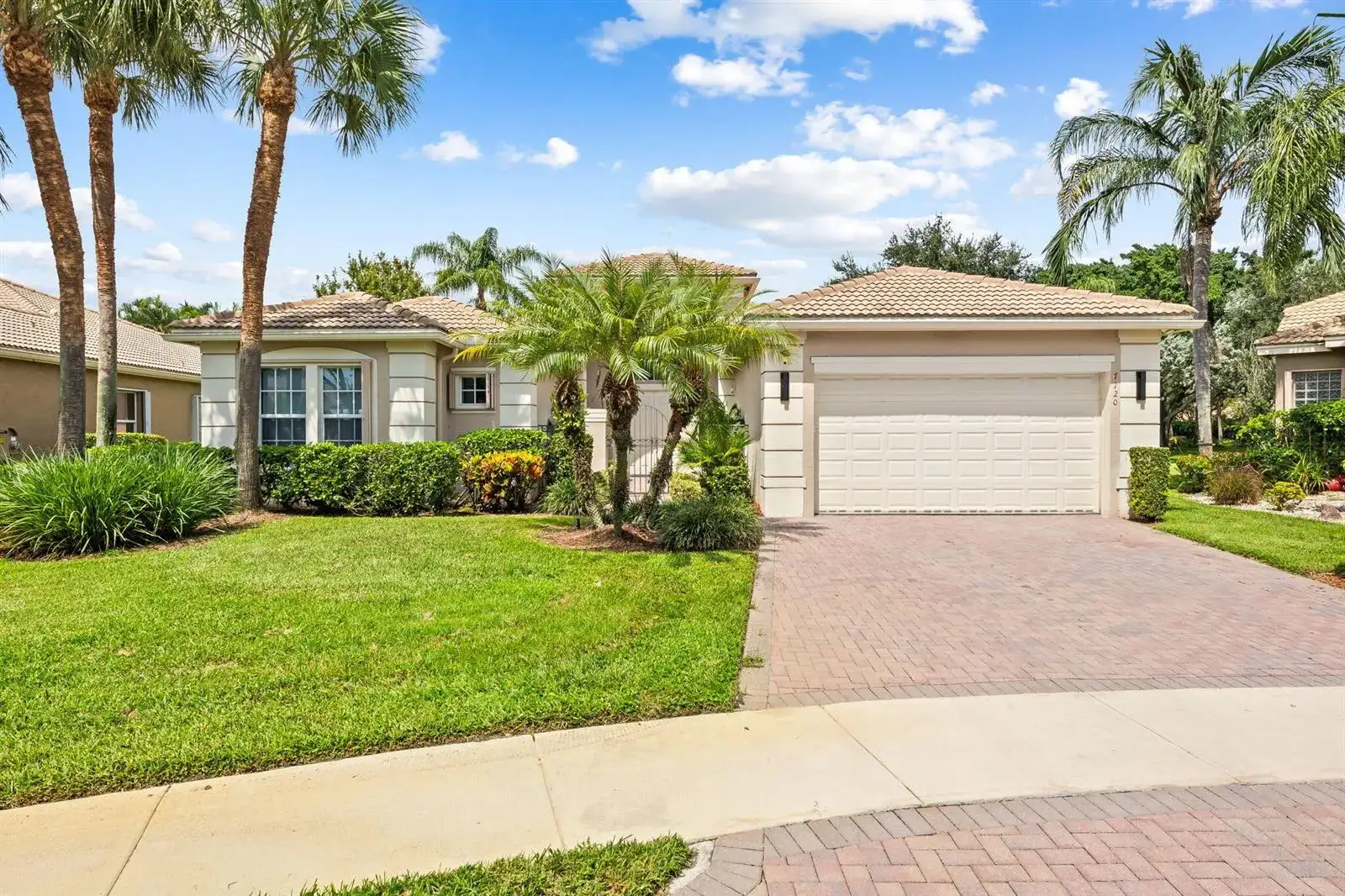 7120 CORNING Circle, Boynton Beach FL 33437