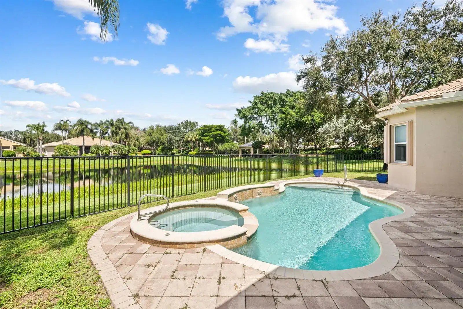 7120 CORNING Circle, Boynton Beach FL 33437 photo 2