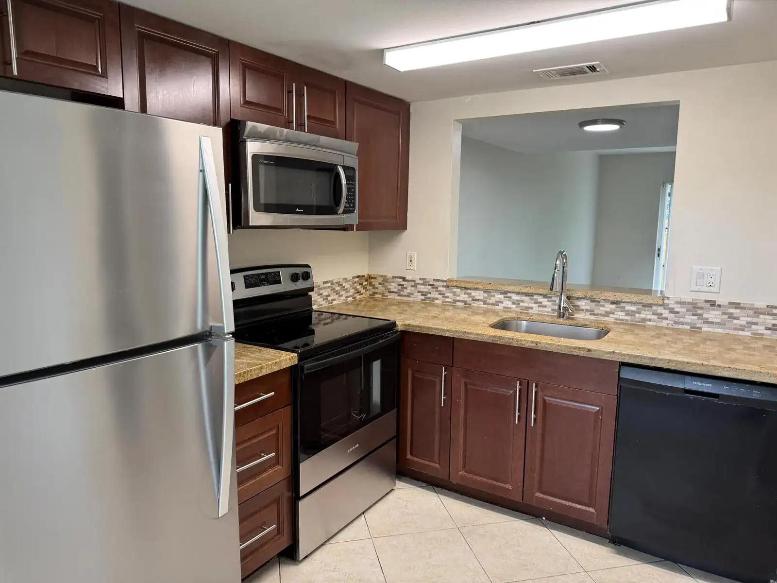 3817 NW 90th Avenue, Sunrise FL 33351 photo 5