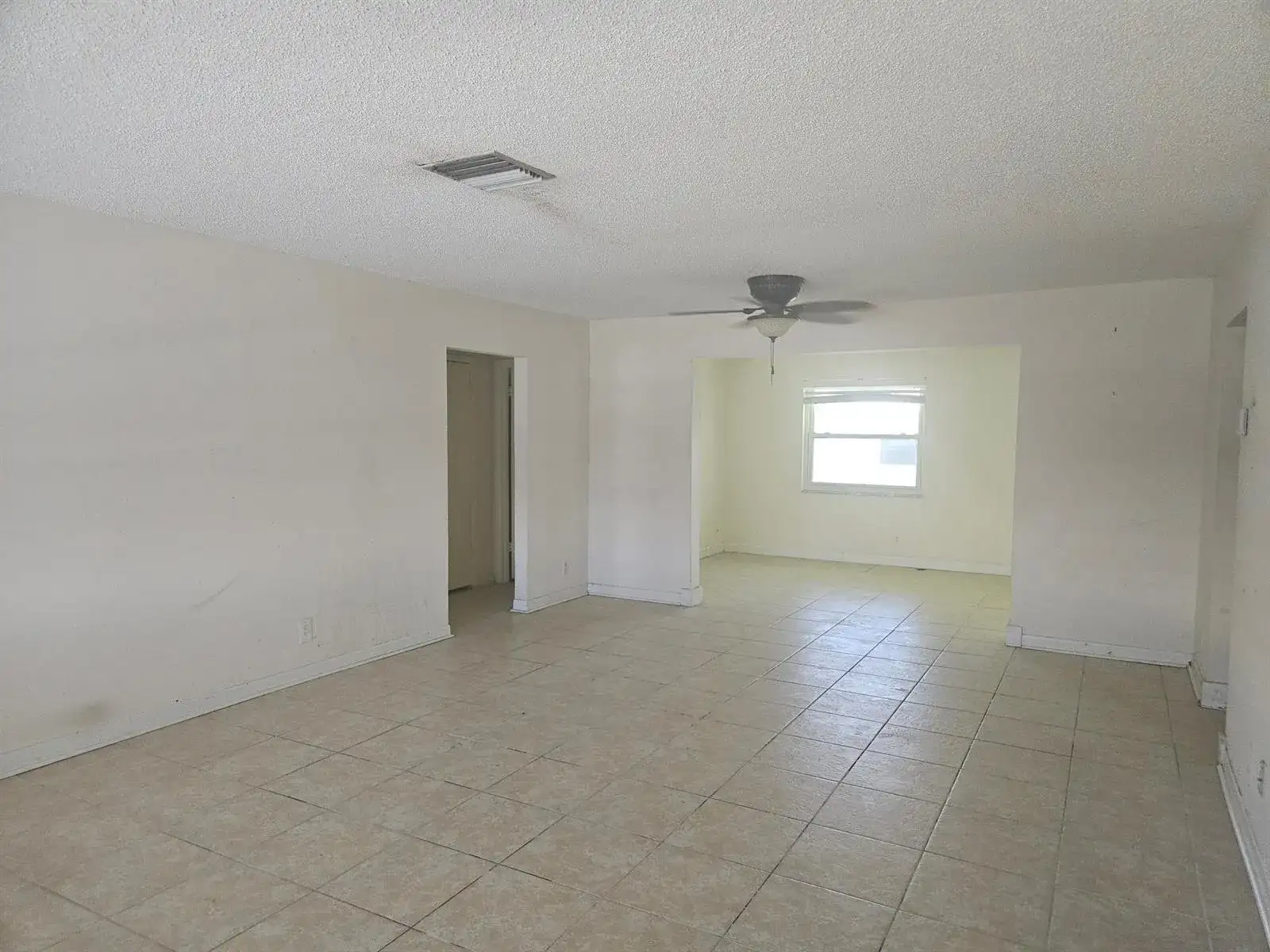 1598 SW 13TH Terrace, Boynton Beach FL 33426 photo 2