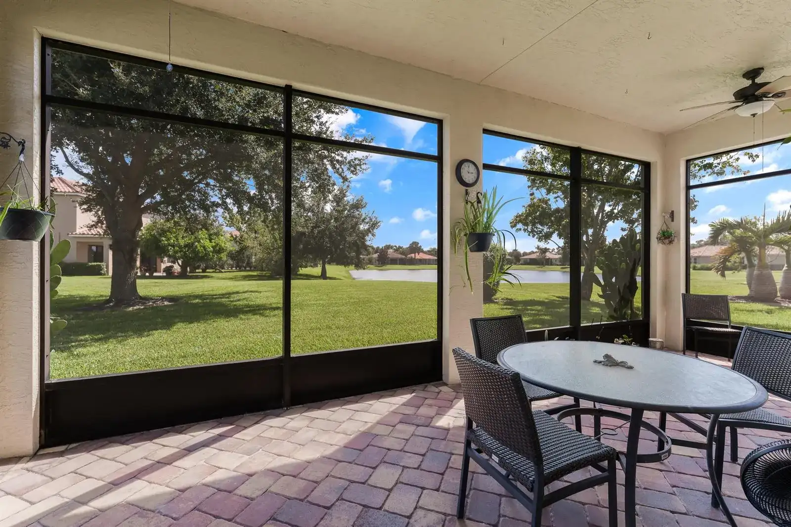 5566 57TH Way, Vero Beach FL 32967 photo 2