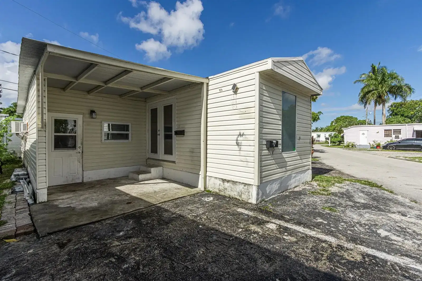 2776 NW 29th Place, Oakland Park FL 33311 photo 5
