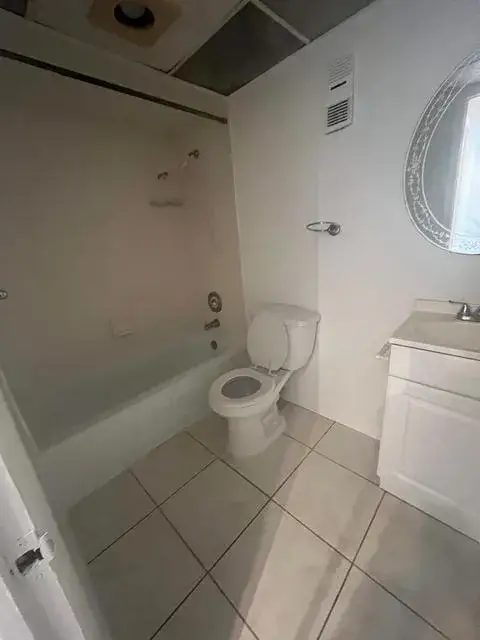 480 EXECUTIVE CENTER Drive # 2F, West Palm Beach FL 33401