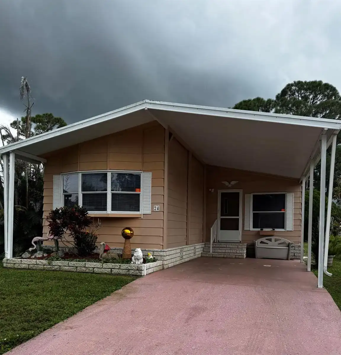 24 Flores Del Norte, Fort Pierce FL 34951