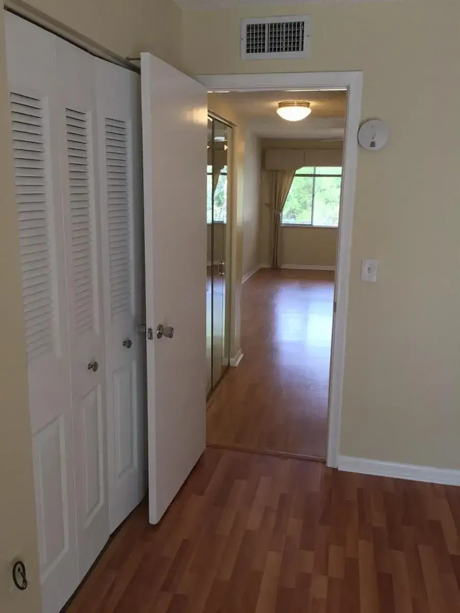 2878 DONNELLY Drive # 207, Lake Worth FL 33462 photo 3