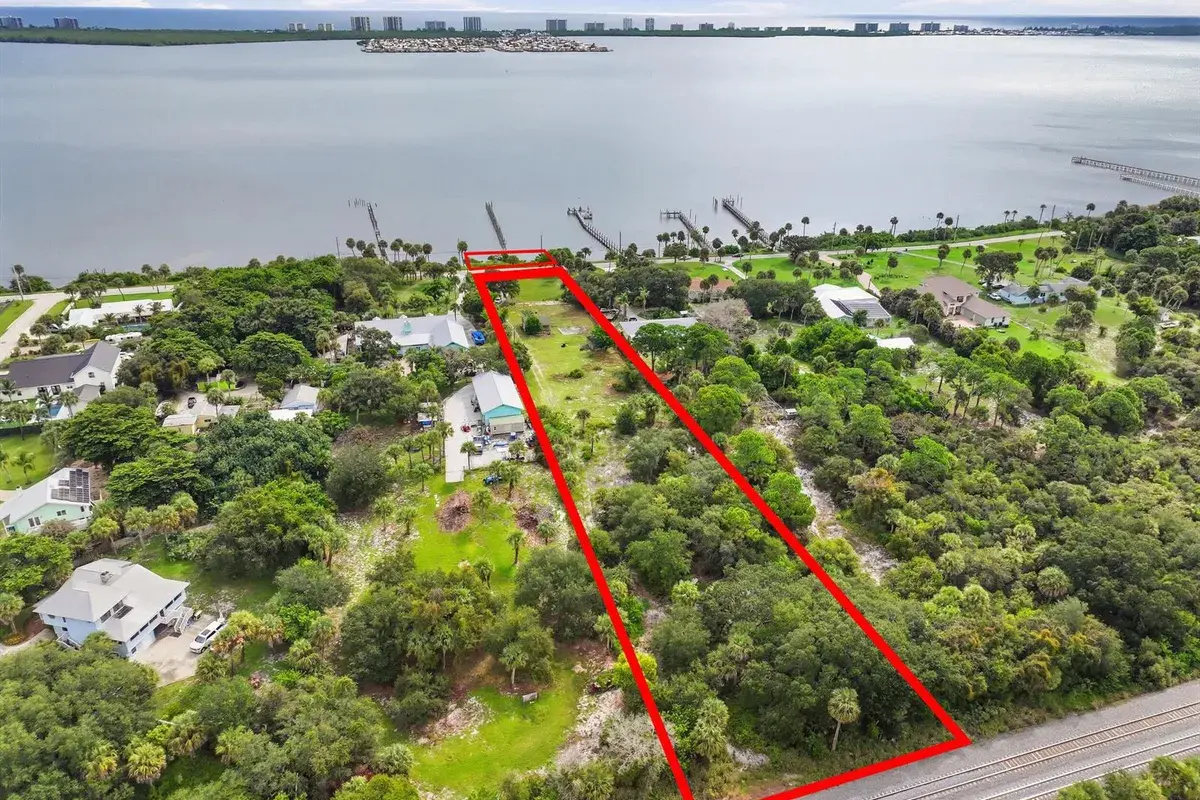 12825 S INDIAN RIVER Drive, Jensen Beach FL 34957