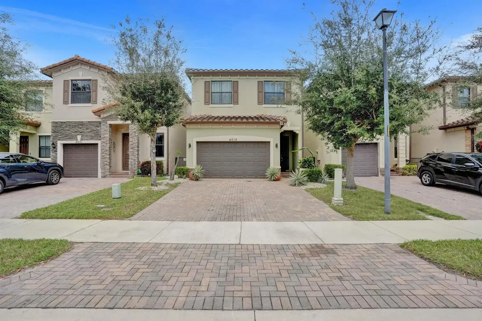 4619 NW 59TH Street, Tamarac FL 33319 photo 2
