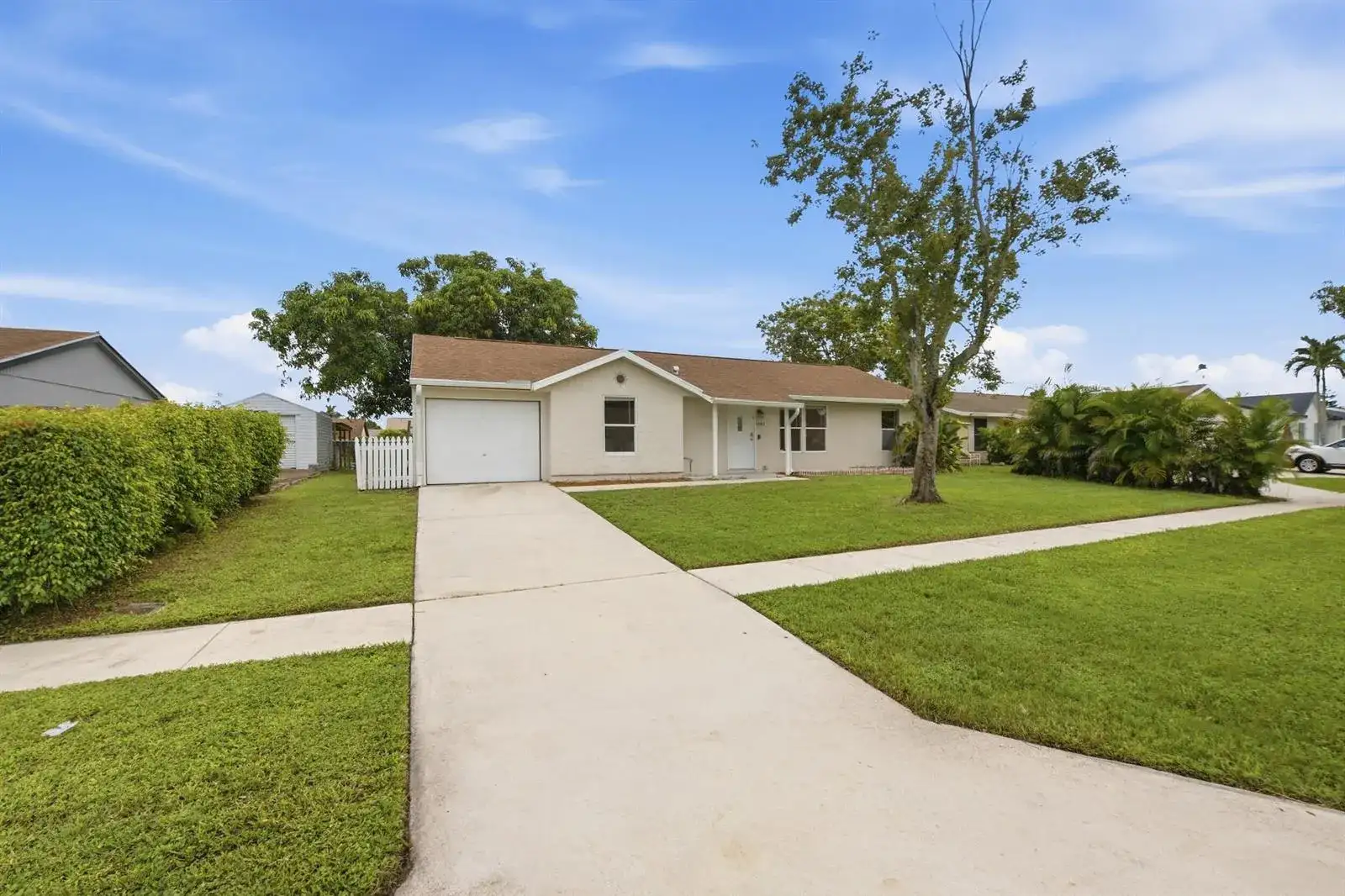 5141 Saint John Avenue N, Boynton Beach FL 33472 photo 3