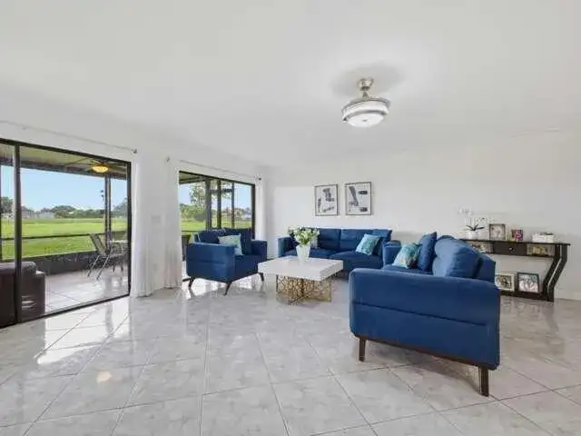 1800 EMBASSY Drive # 132, West Palm Beach FL 33401 photo 4