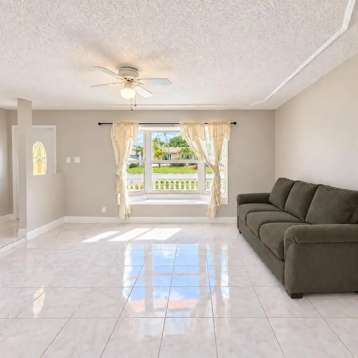 7842 NW 1ST Street, Margate FL 33063 photo 2