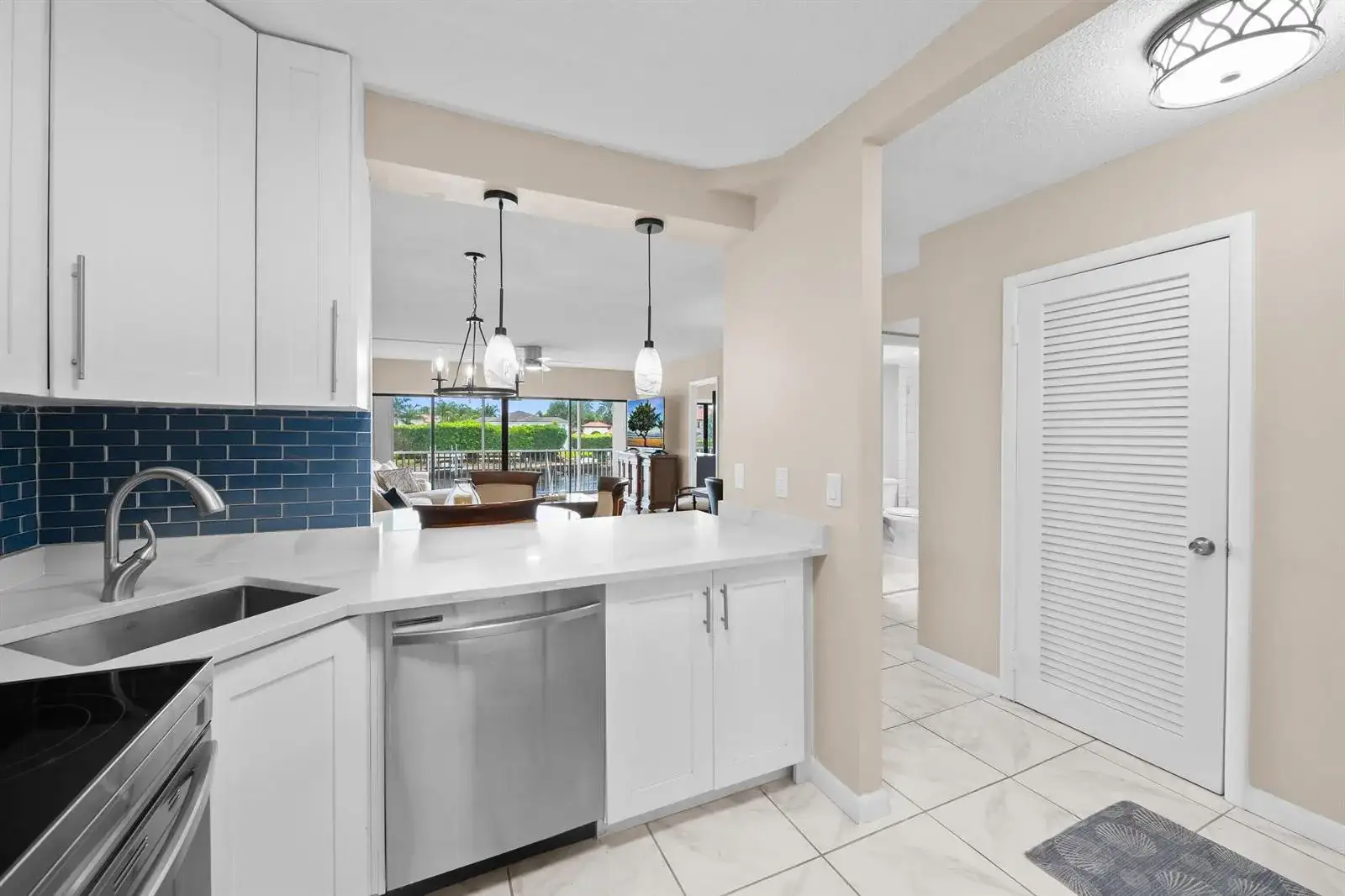 390 N FEDERAL Highway # 202, Deerfield Beach FL 33441 photo 4