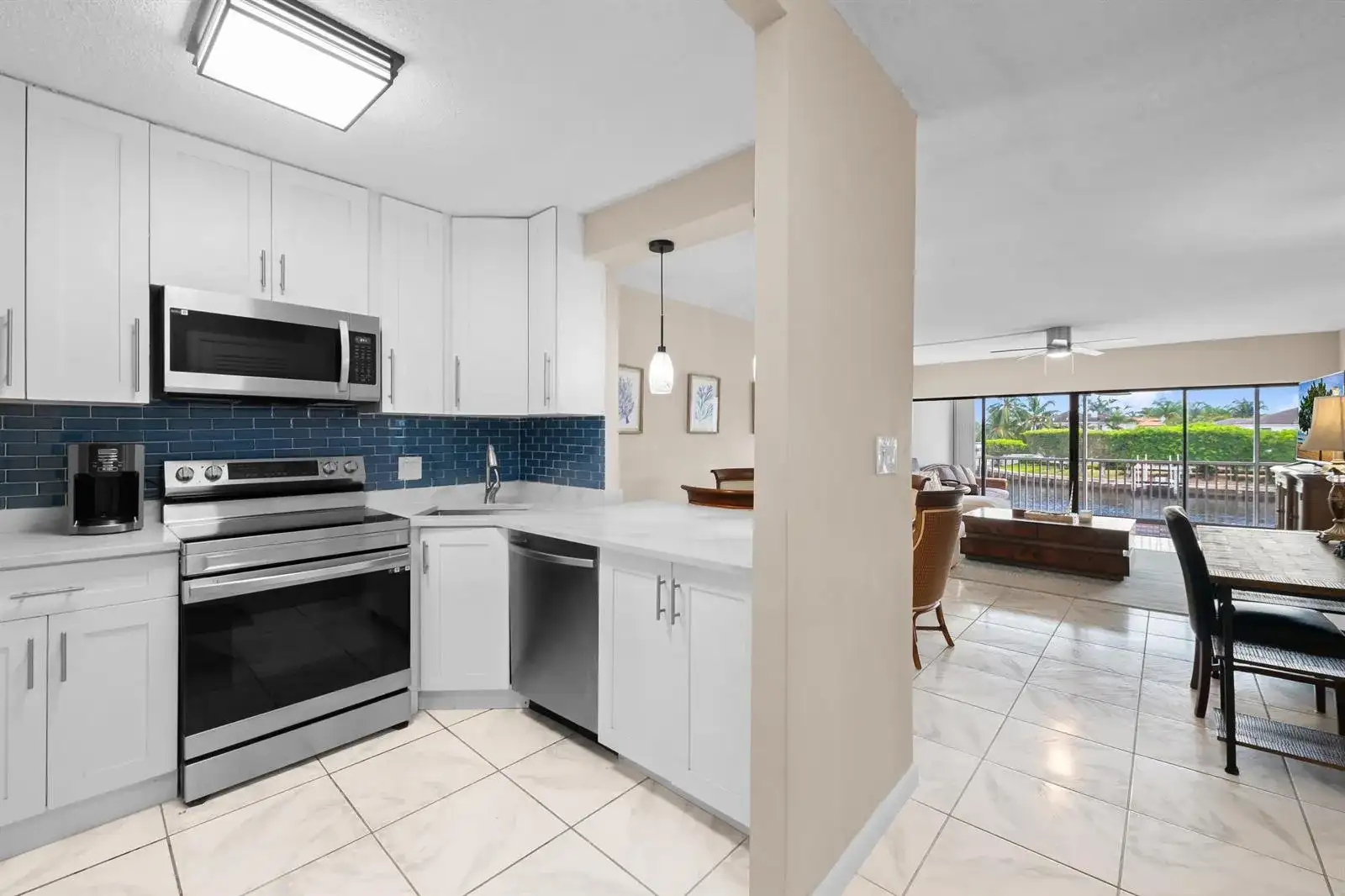 390 N FEDERAL Highway # 202, Deerfield Beach FL 33441 photo 5