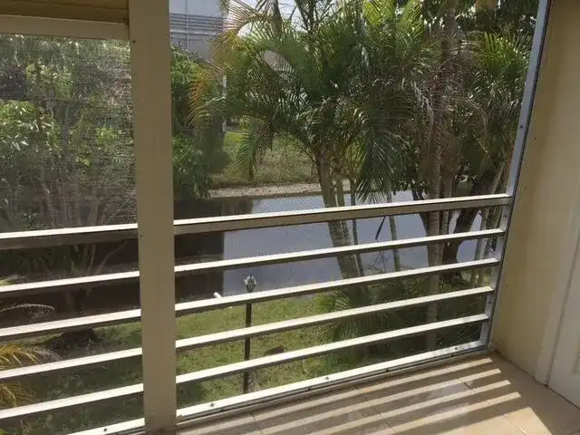 4222 INVERRARY Boulevard # 4813, Lauderhill FL 33319