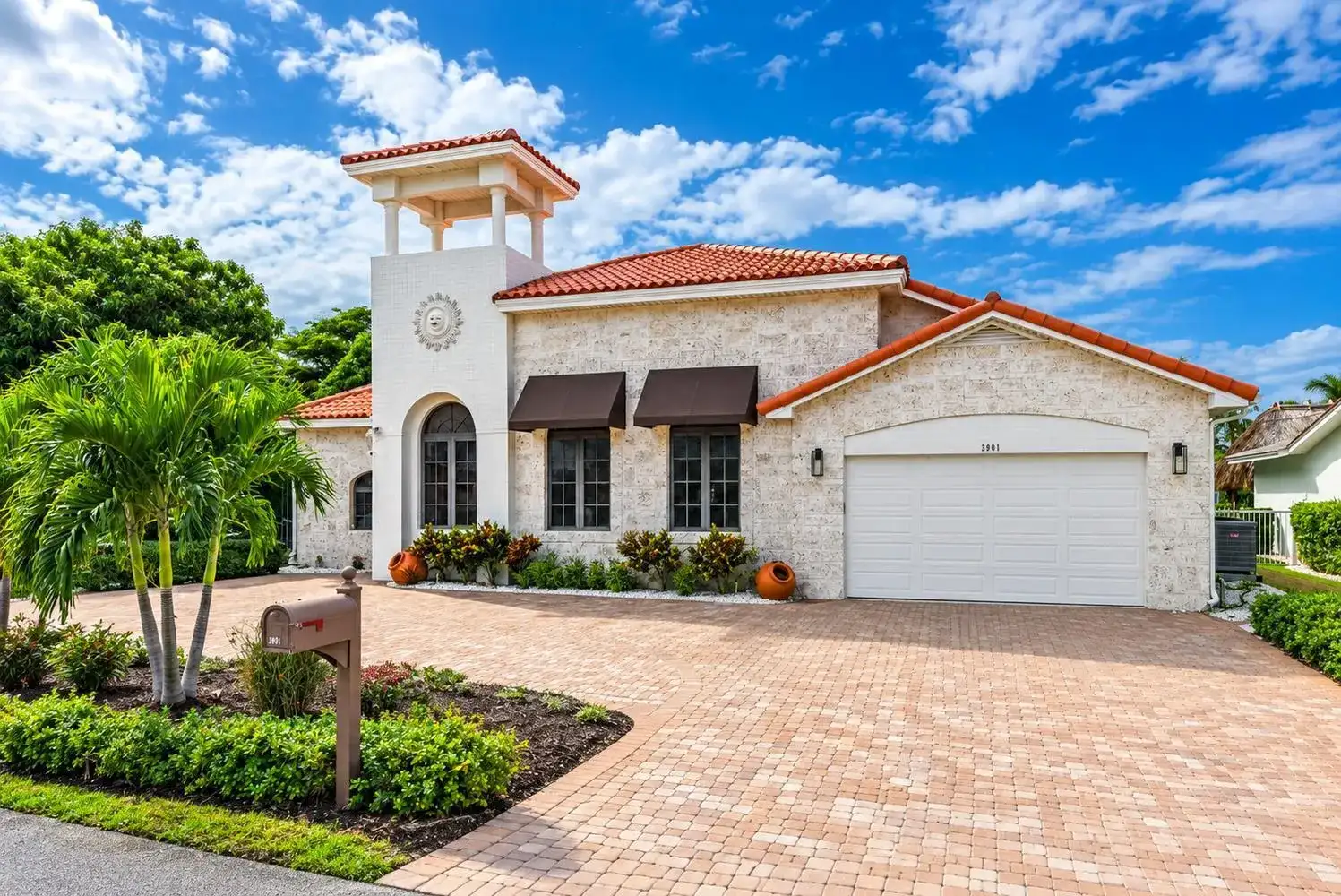 3901 NE 23RD Terrace, Lighthouse Point FL 33064 photo 2